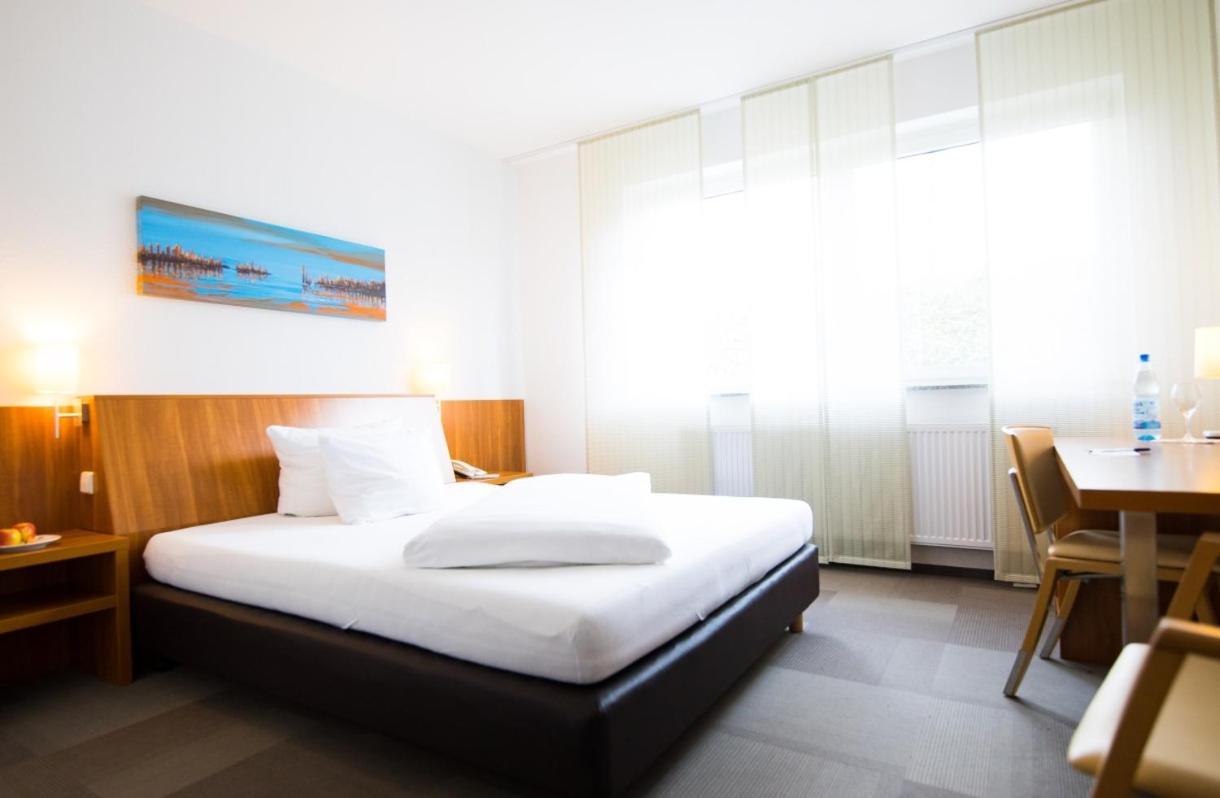 Hotel Darstein Altrip Extérieur photo