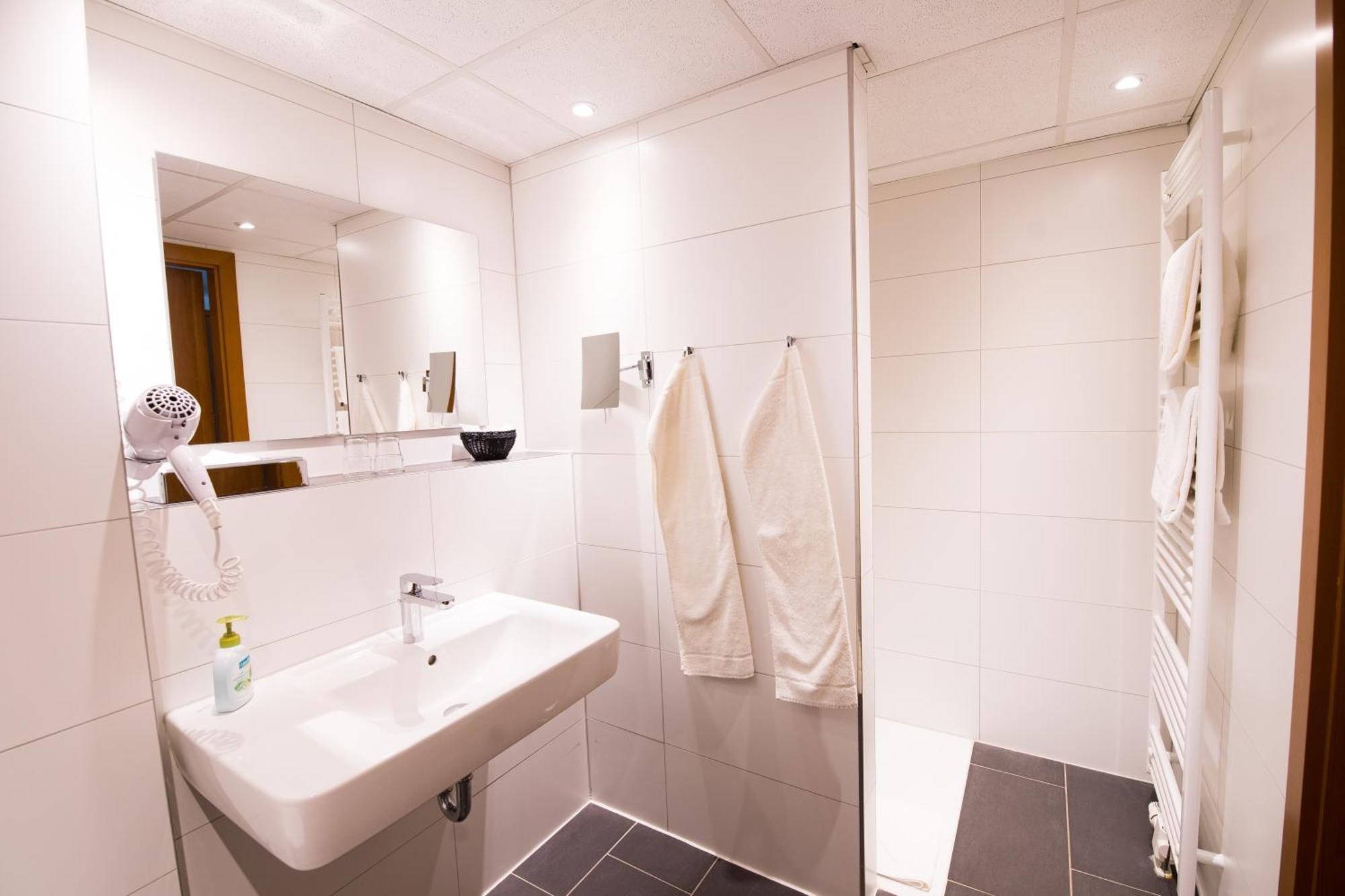 Hotel Darstein Altrip Extérieur photo